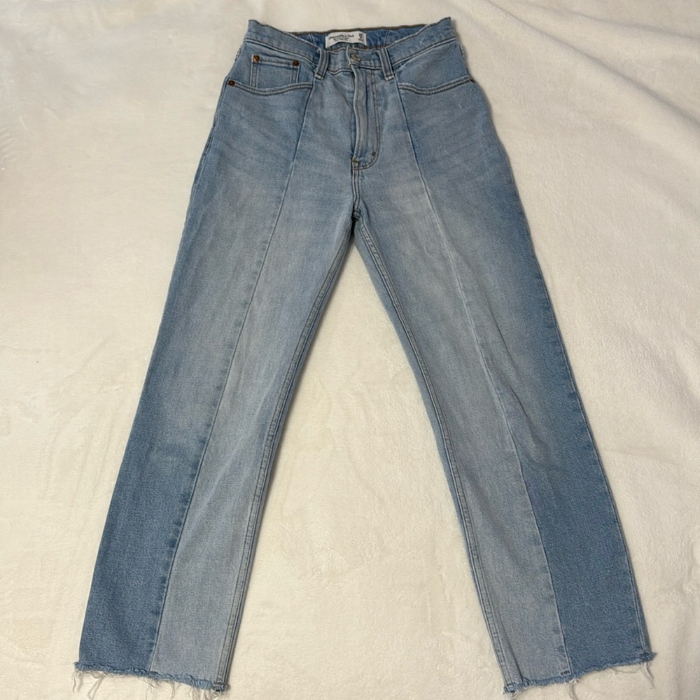 Abercrombie & Fitch Ankle Straight Ultra High-Rise Jeans